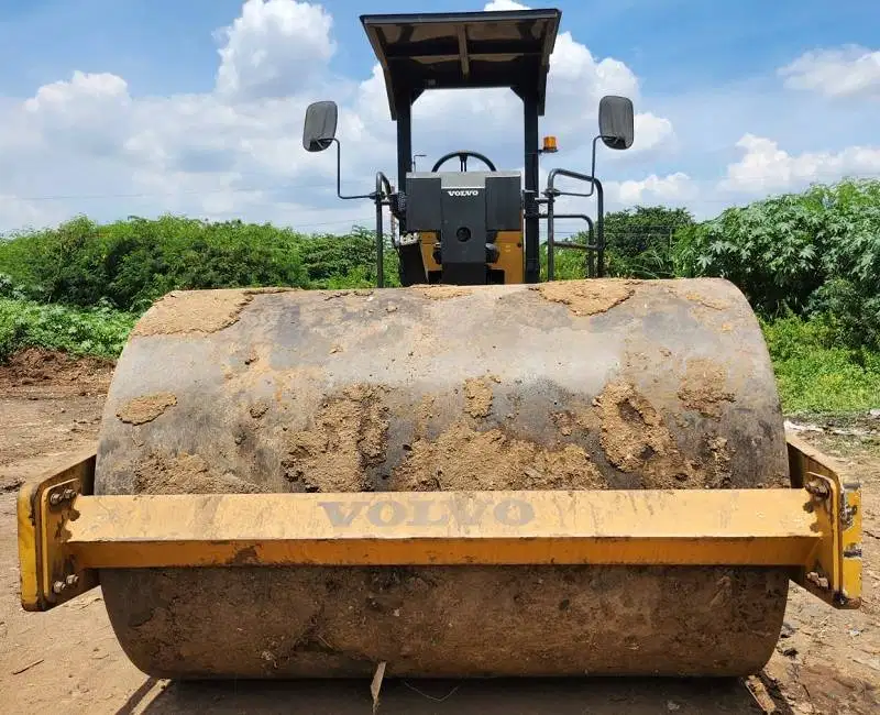 Dijual Vibro / Compactor Ingersoll Rand model SD100D