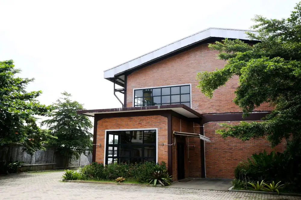 Dijual Kantor plus Gudang di Sawangan Depok