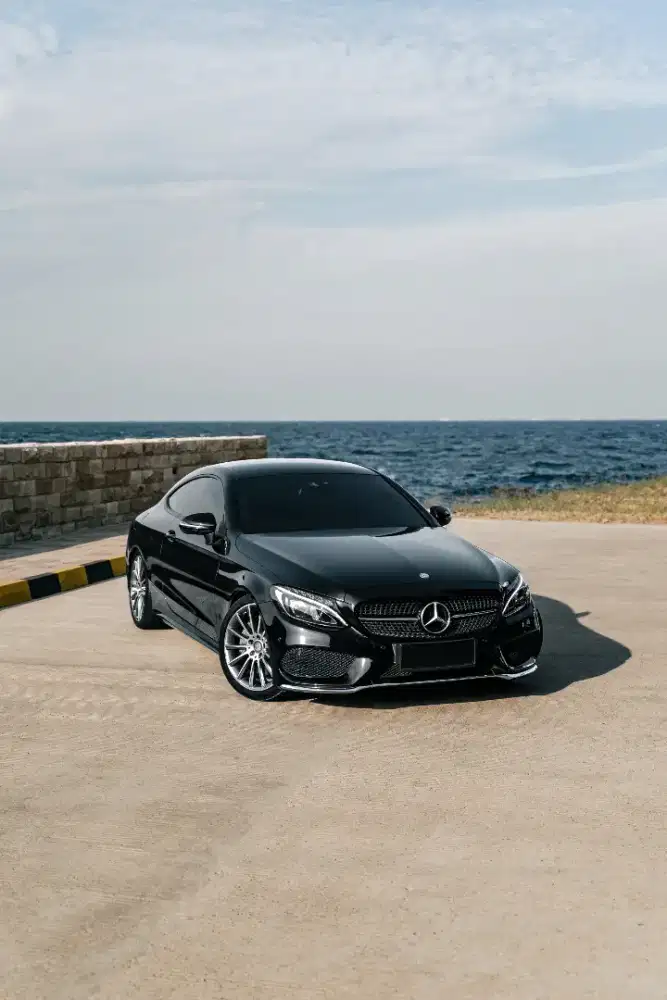 (LOW KM) C300 Coupe. Tangan Pertama