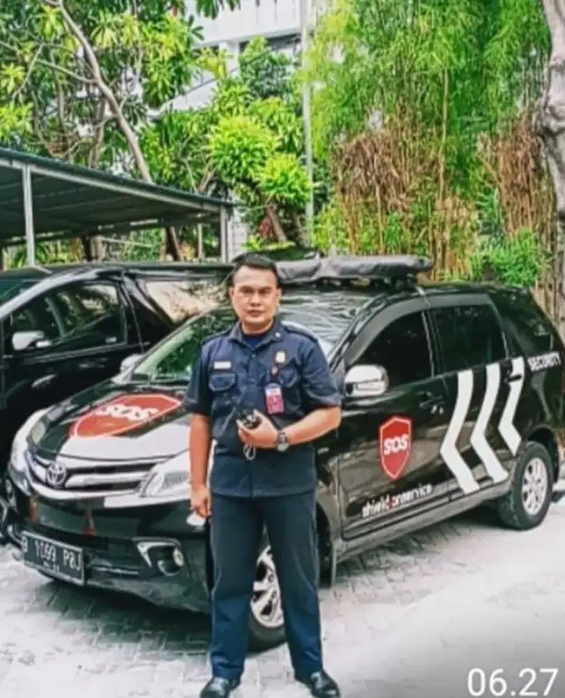 mencari kerja(SATPAM)