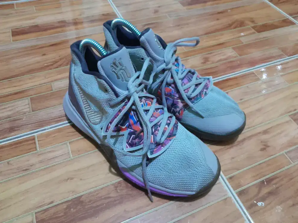 Sepatu nike kyrie 5 size 36