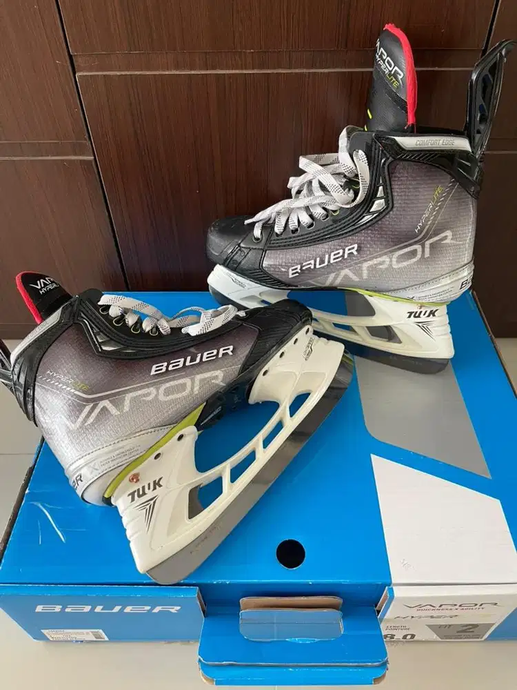 PRELOVED Ice Hockey Skate BAUER Vapor Hyperlite