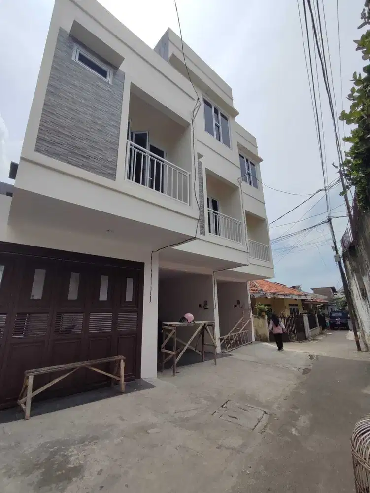 Rumah Mewah Murah Elegant 3 Lantai di Percetakan Negara, Rawasari
