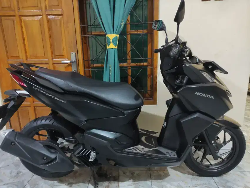 Istimewa low km vario 160 keyless cbs iss super mulus no minus