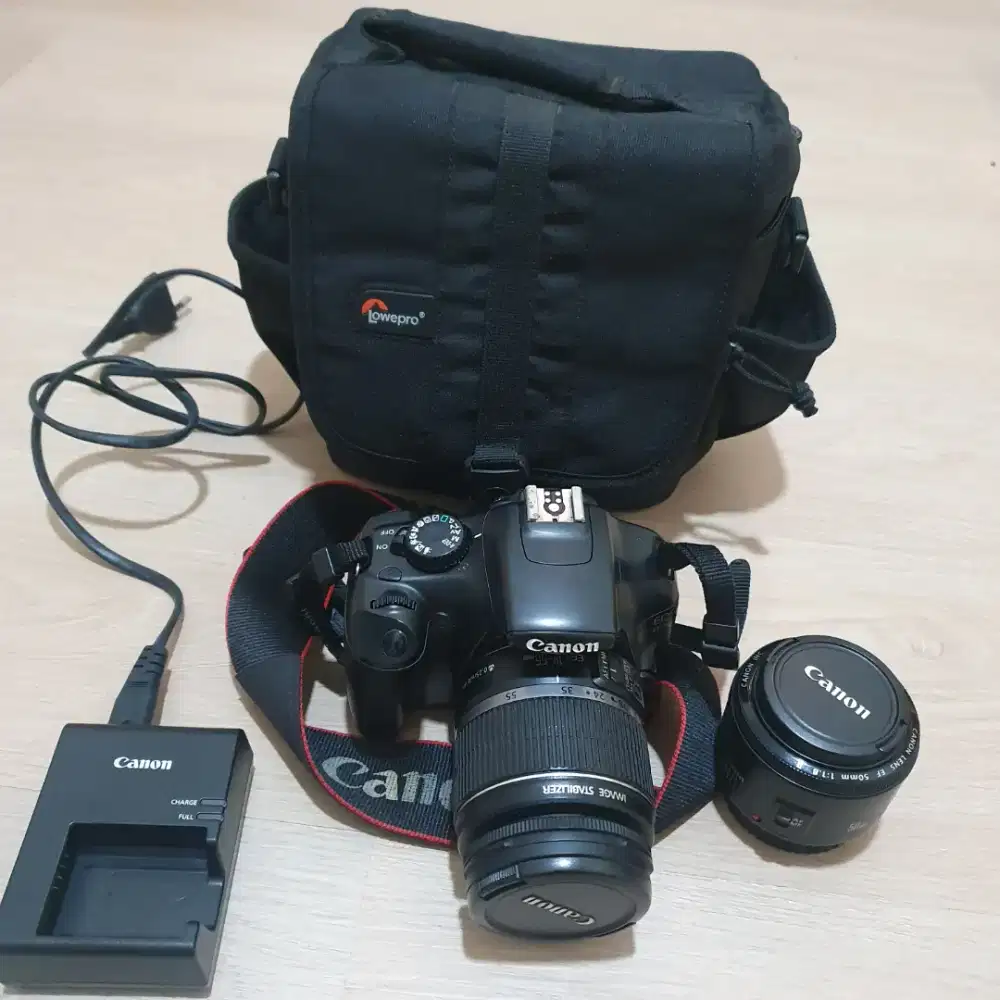 Kamera canon eos 1100D + kit lens + lens 50mm 1.8 II