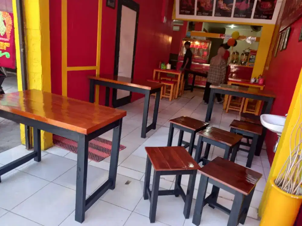 Meja kursi Cafe resto, meja kursi warung makan kopi,  meja kursi usaha