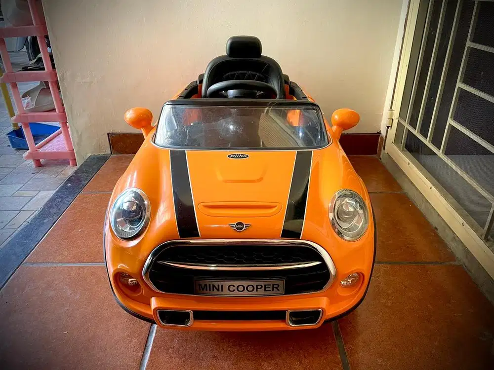Mobil Anak Aki PLIKO PK-3868 Mini Cooper Lisensi
