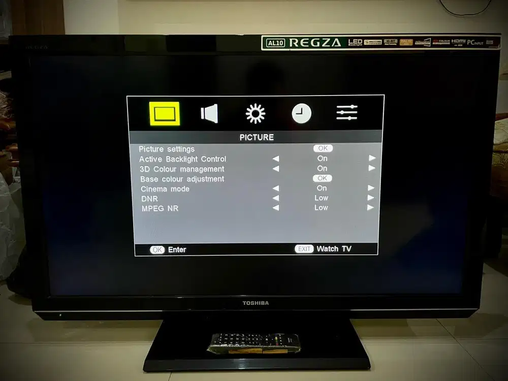 Toshiba Regza LED TV Model 40AL10E