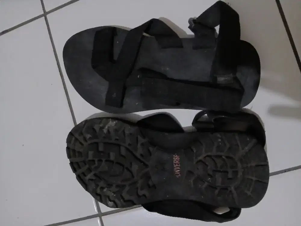 Dijual Sendal Gunung Ukuran 40