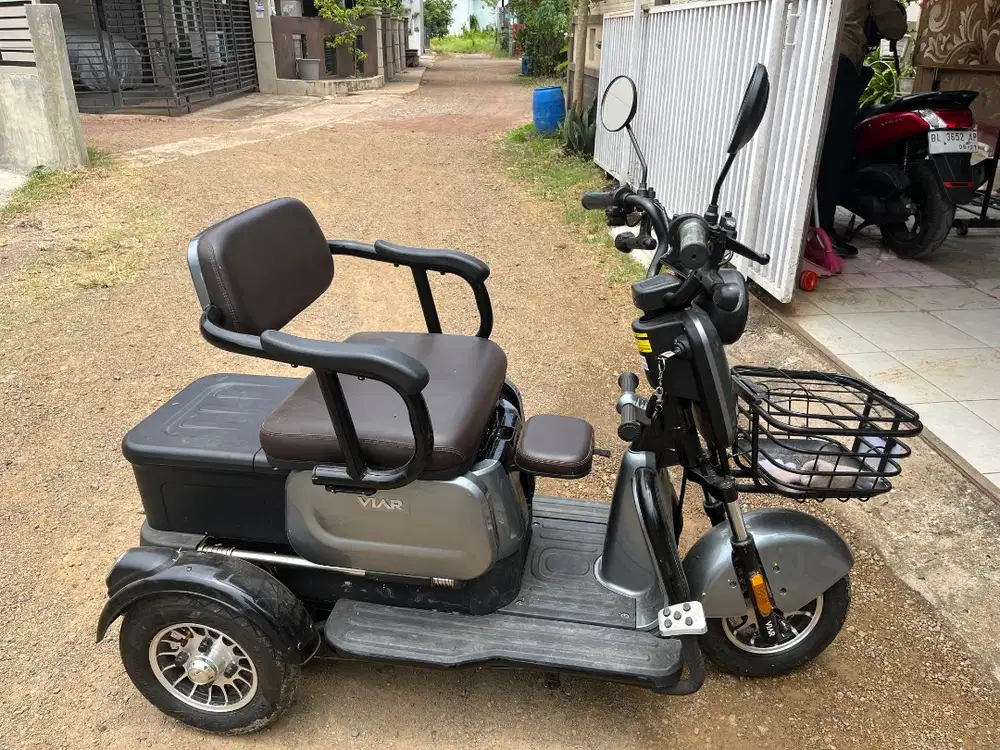 Sepeda listrik viar Er1 Roda tiga