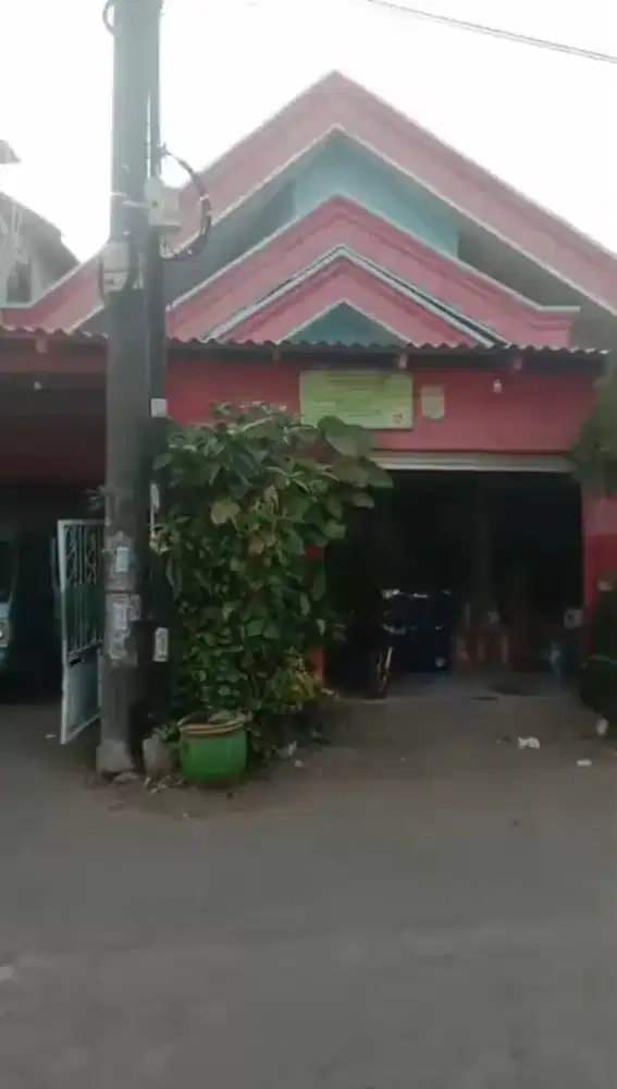 DIJUAL RUMAH DI BENJENG GRESIK COCOK UNTUK RUMAH USAHA
