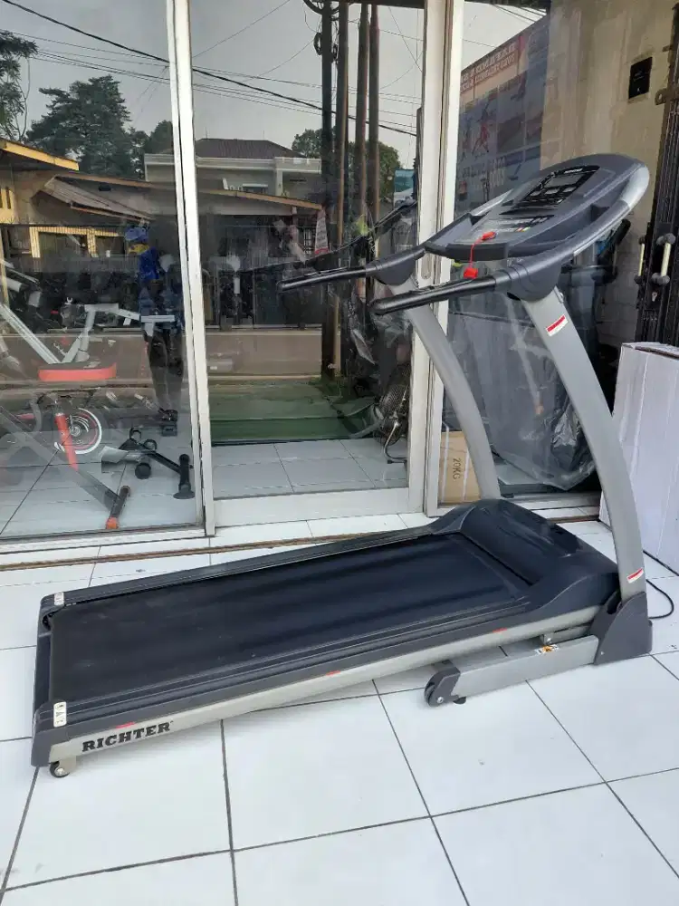 Treadmill Richter Second. Seperti Baru
