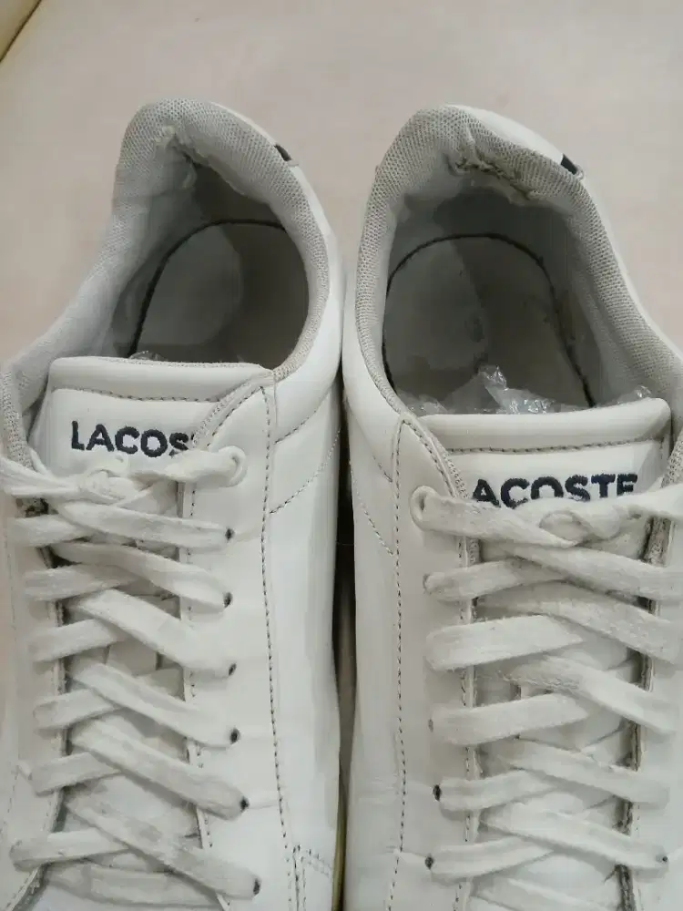 Sepatu Sneakers Kulit Size 42,5 CM