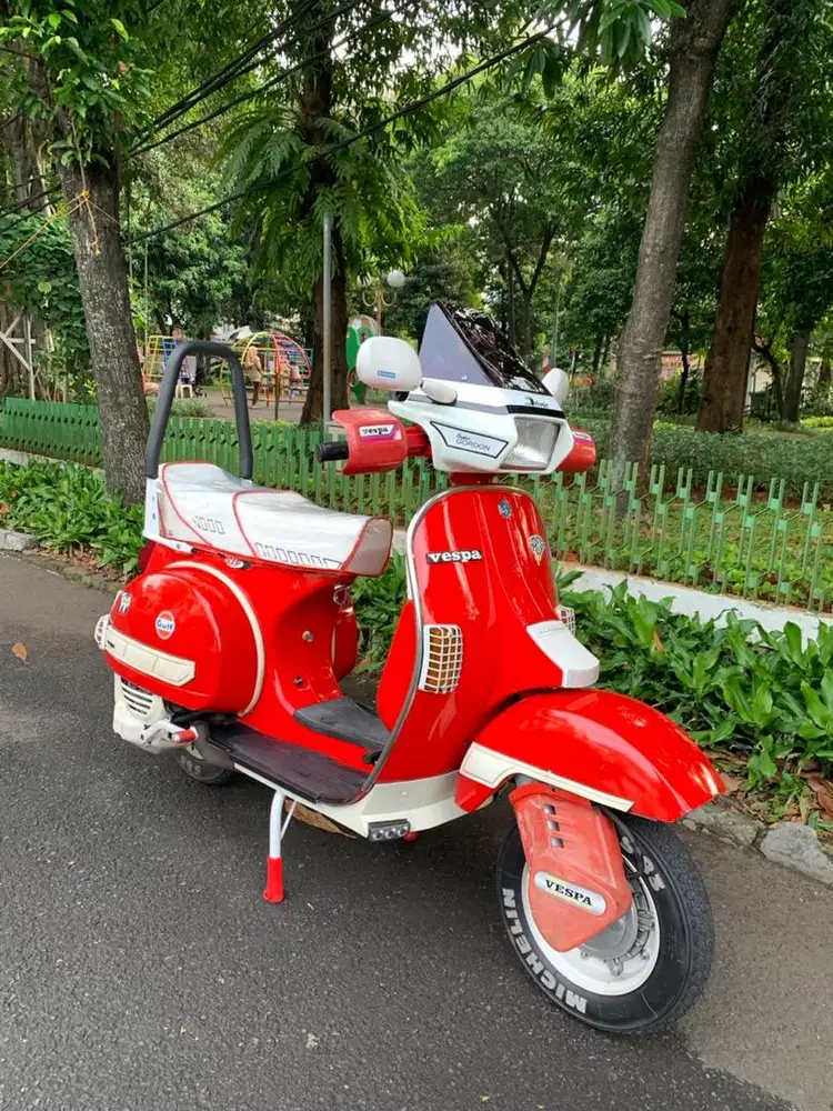 Vespa Excel 150
