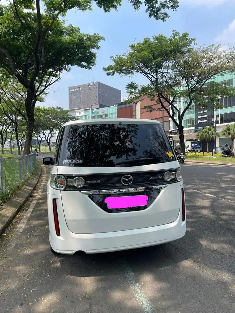 Mazda Biante 2011 Bensin