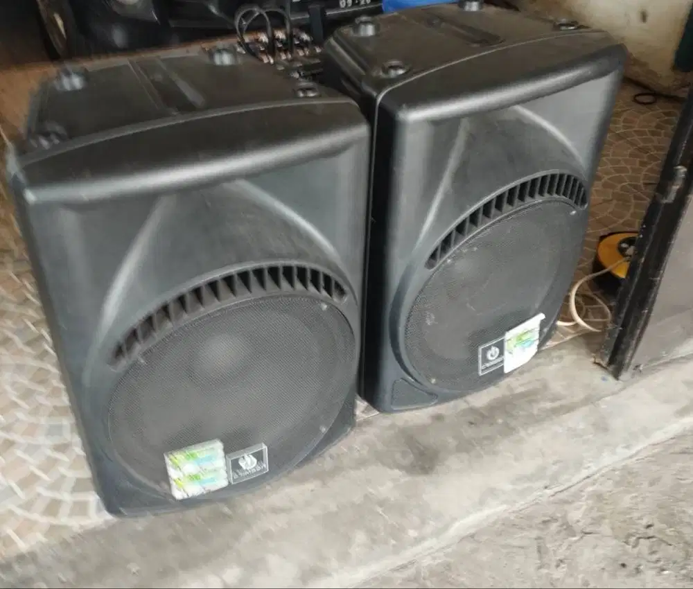 Speaker aktif 15 inch + tweeter merk crimson