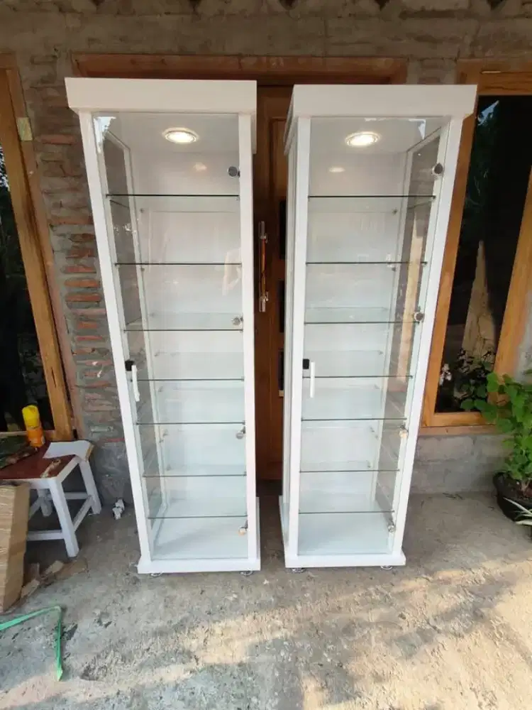 Almari Display Tas Kaca / lemari pajangan / lemari kaca minimalis