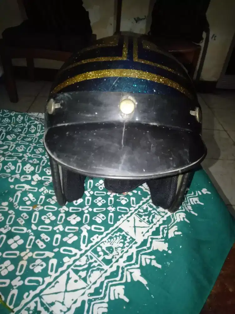 Helm jadul th 70 an sanecrown metal flake