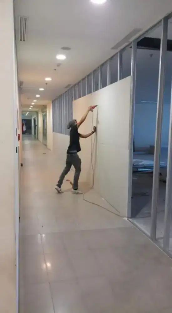 Spesialis gypsum pasang plafon partisi wallmolding murah bergaransi