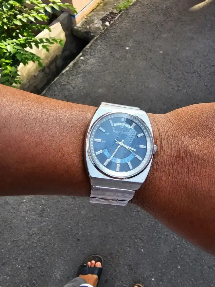 Citizen TRANS CONTINENTS quartz langka ada tanggal hari
.
