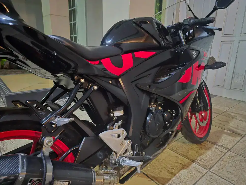 Suzuki GSX 150 R