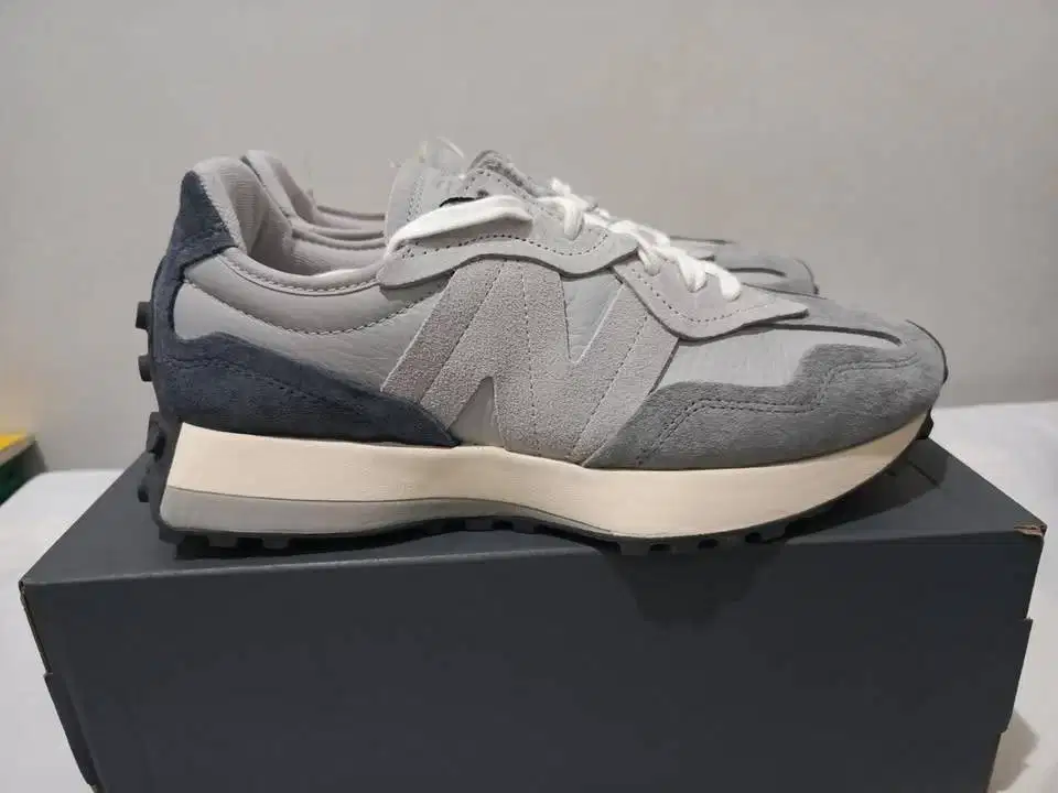 New Balance 327 Slate Grey Purple Size 40,5 Unisex