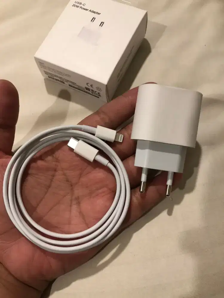 Charger iPhone 13 C to Lighting
