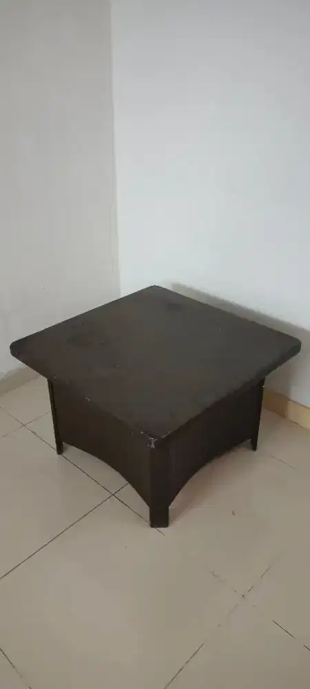 Meja tamu / meja ngopi  uk. 80x80x52