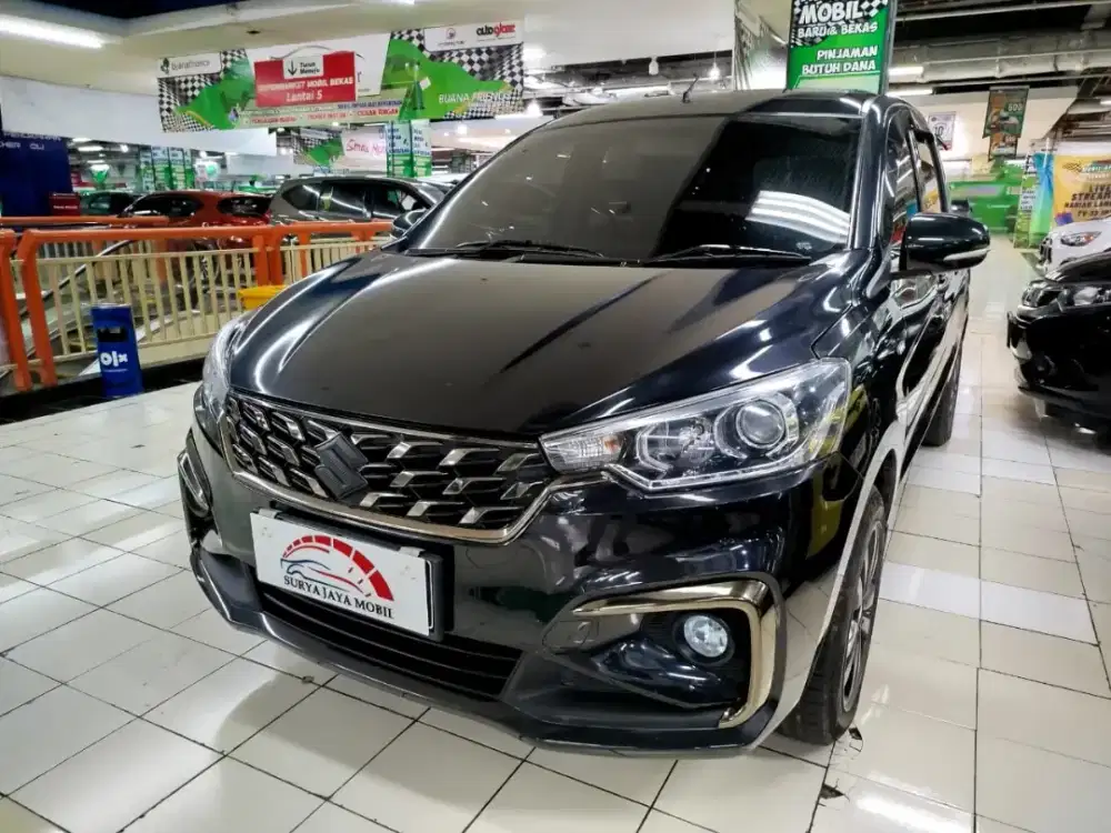 Suzuki Ertiga Hybrid A/T 2022 Hitam
