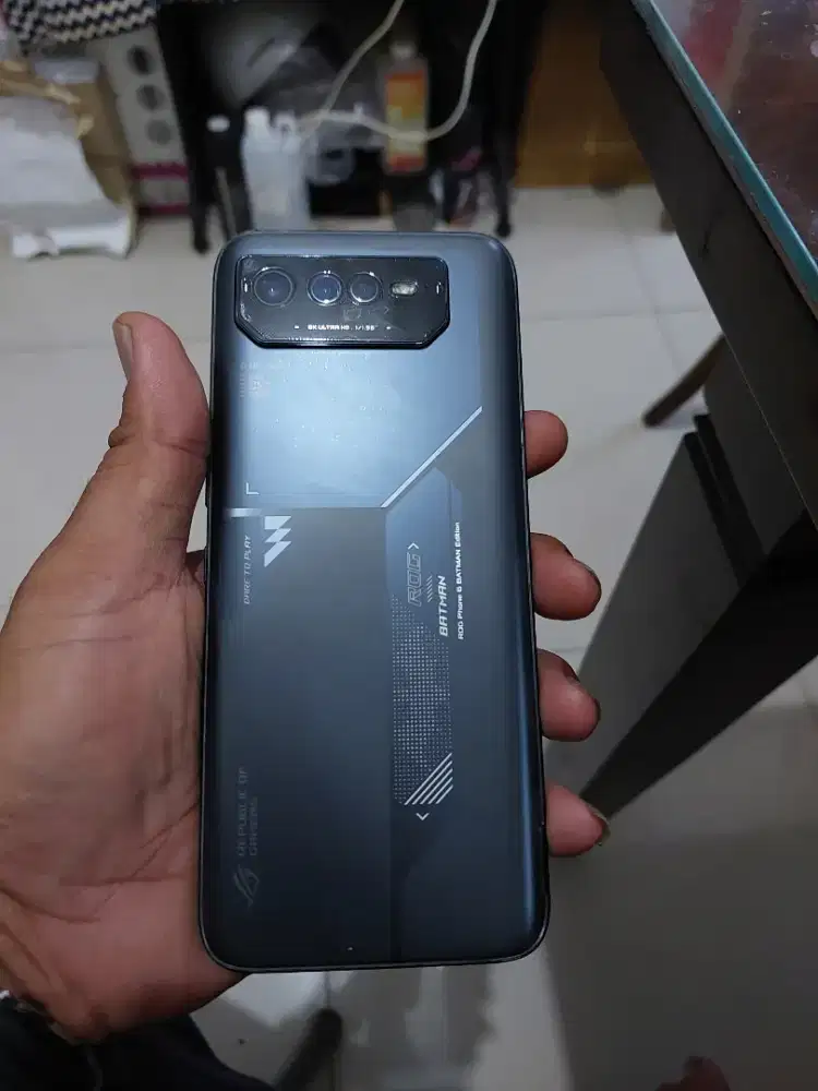 ROG 6 8/256 HP CARGER