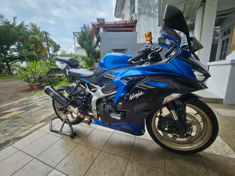 ZX25R Blue ABS 2021