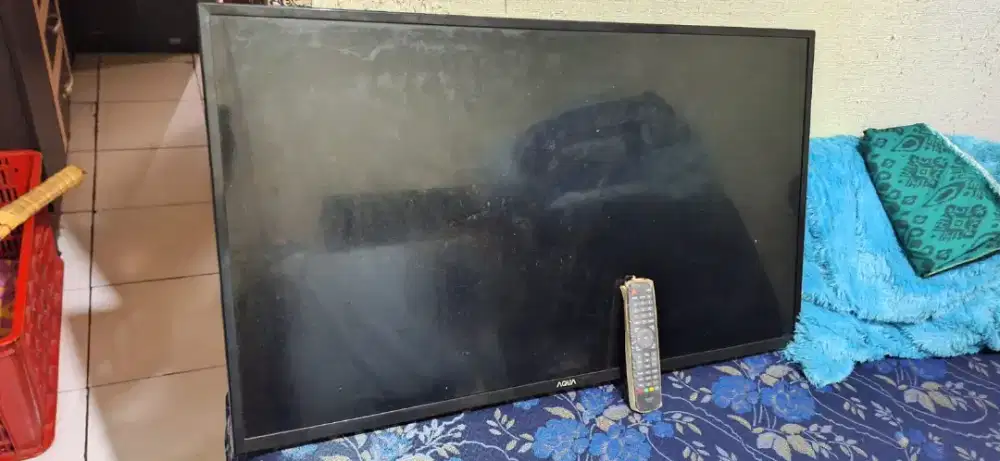 TV RUSAK 40 INCH MERK AQUA