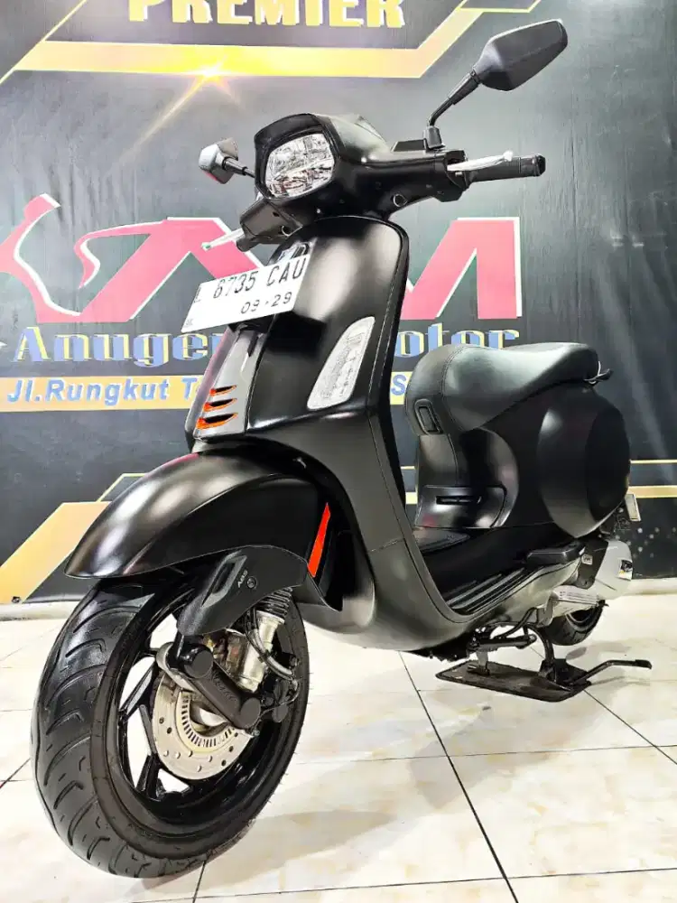 Piaggio Vespa Sprint 150 S ABS Th 2024 odo 3rb like new oke
