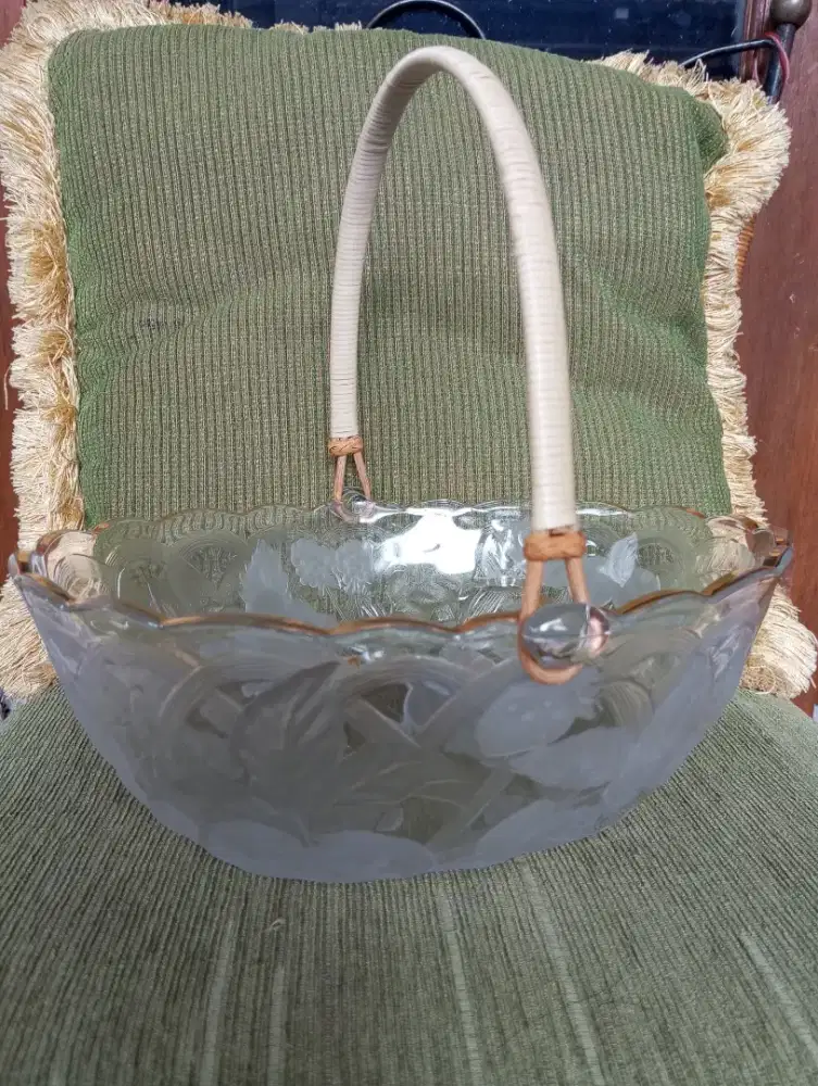 Tempat keranjang buah kaca