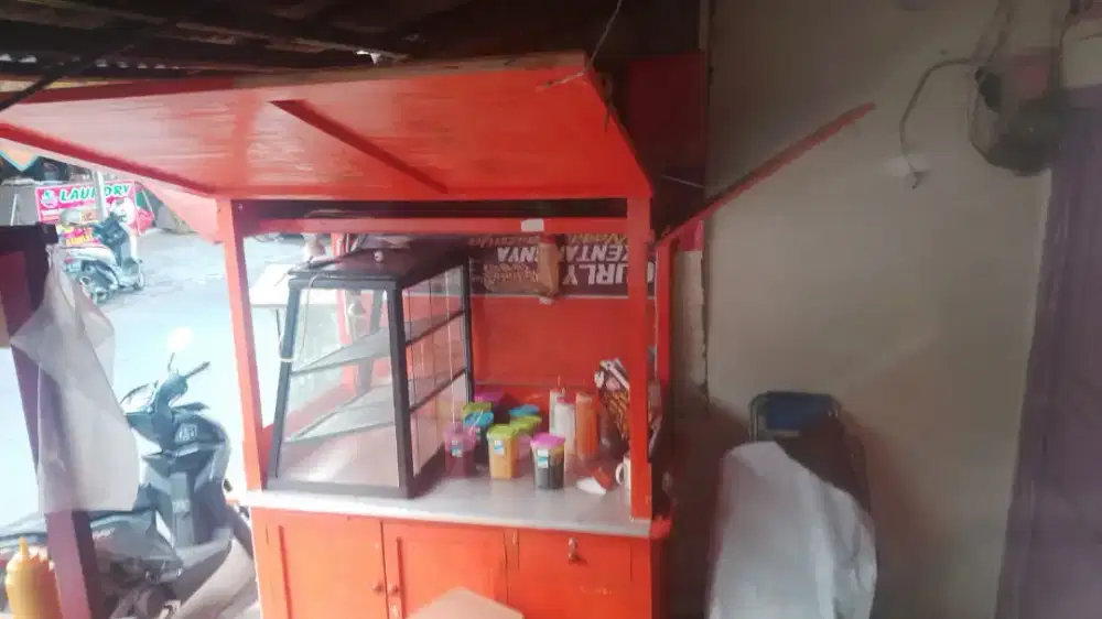 gerobak jualan terbuat dari kayu jati yg kokoh anti jamuran