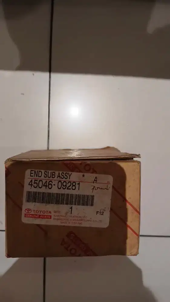 TIE ROD END  UNTUK MOBIL HILUX,FORTUNER DAN INNOVA  ORIGINAL