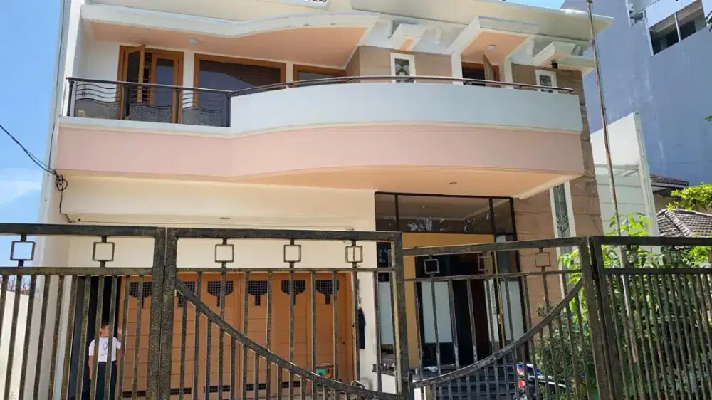 Dijual cepat rumah mewah jl rajawali jakarta pusat siap huni