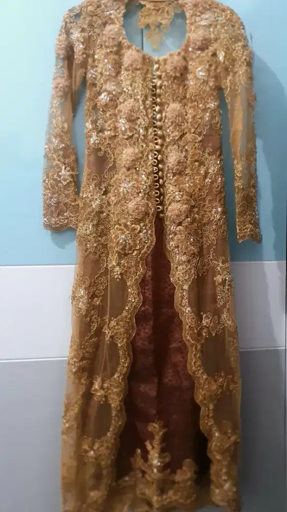 JUAL PRELOVED BAJU PENGANTIN
