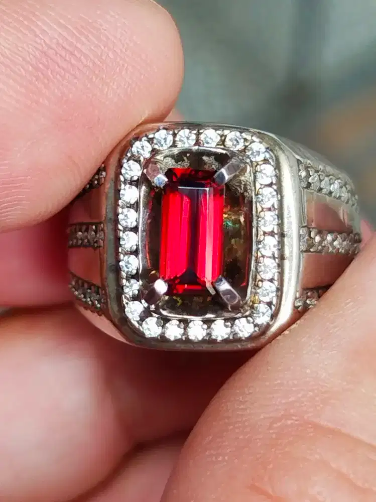 Batu Garnet malaya kantoran 1.11 crat ring perak memo MRI