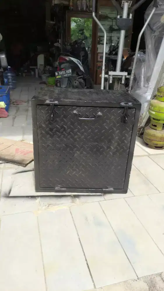 KOTAK BESI PENYIMPANAN SERBAGUNA 61X60X40
