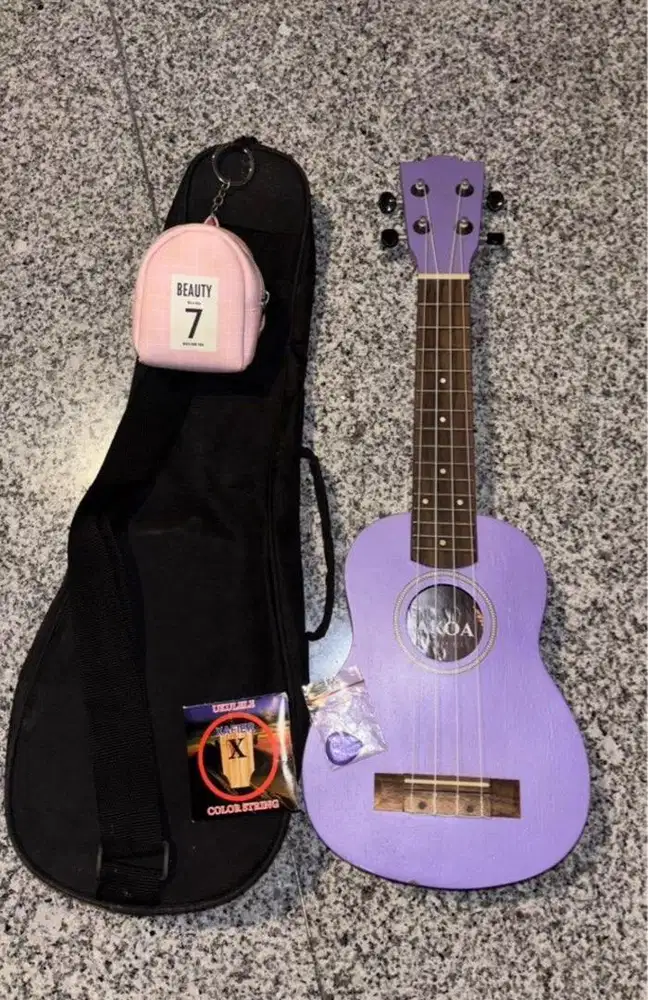 Ukulele ungu Preloved