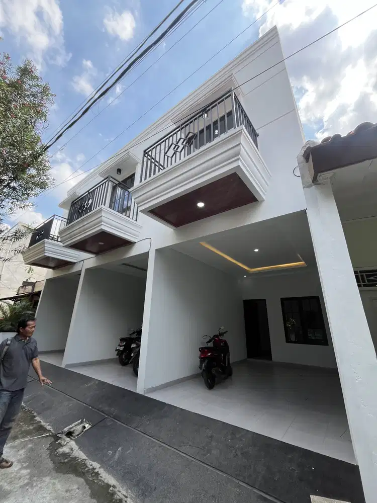 Rumah siap huni rumah 2 lantai Ciracas Jakarta Timur
