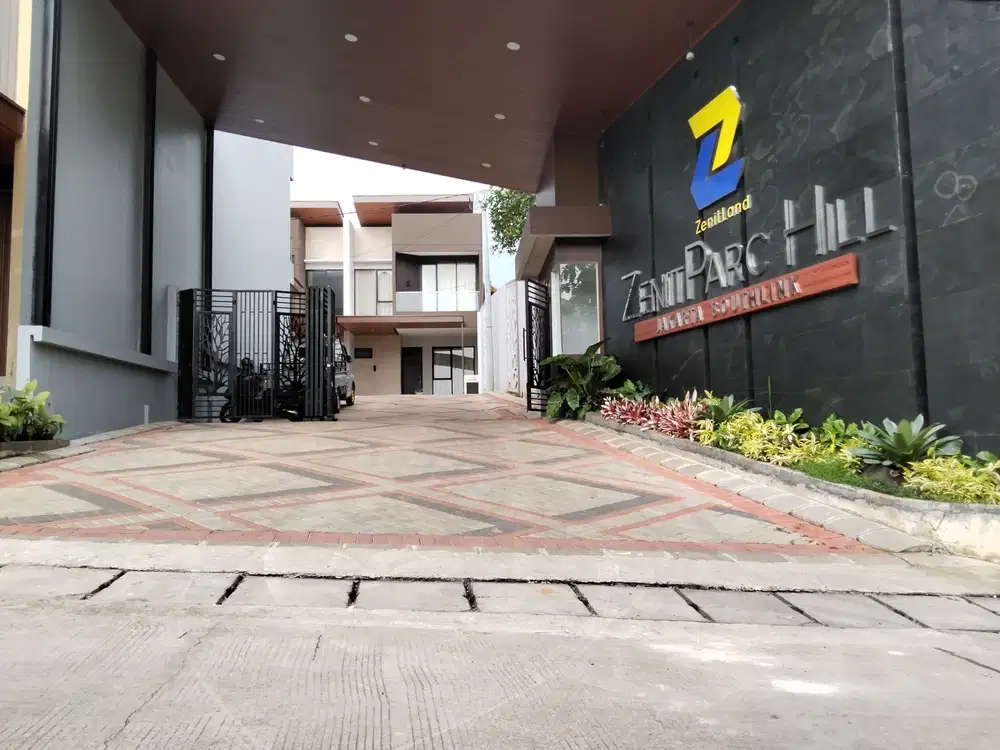 Rumah Mewah 2 Lantai Di Cirendeu Ciputat Dekat Tol dan MRT Lebak Bulus