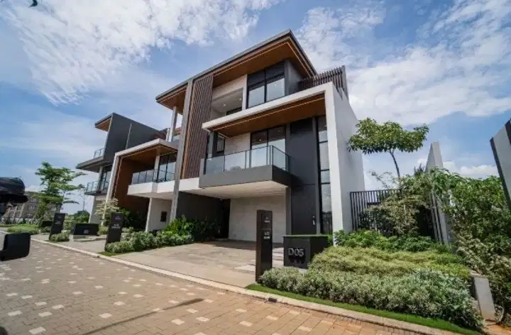 Rumah Mewah Dengan Private Lift HARGA DIBAWAH STANDAR