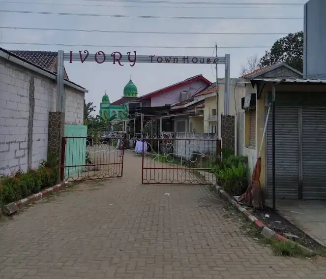Dijual Cepat Rumah Hook Dekat Tol - Ivory Town House - Bojonggede