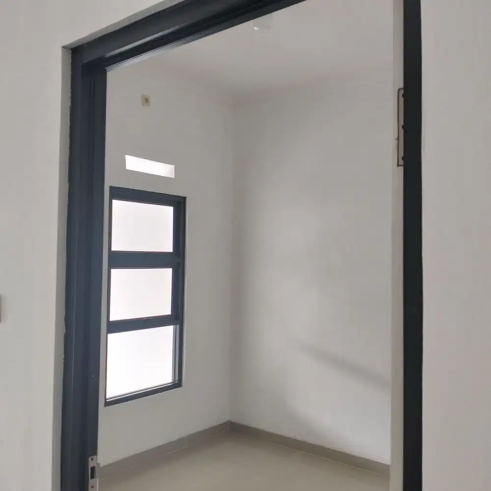 Dijual rumah daerah Tigaraksa.