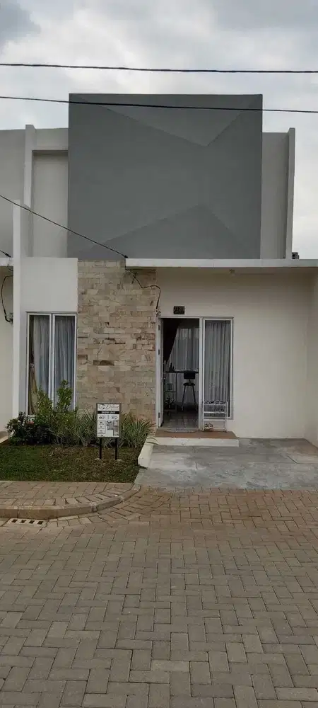 Dijual rumah daerah kutruk