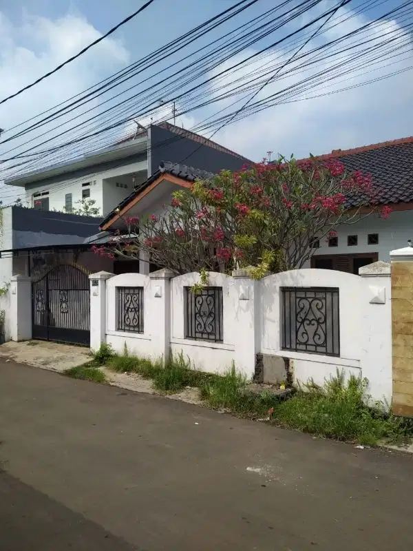 Turun Harga Dijual Rumah Layak Huni Hitung Tanah Pondok Kelapa