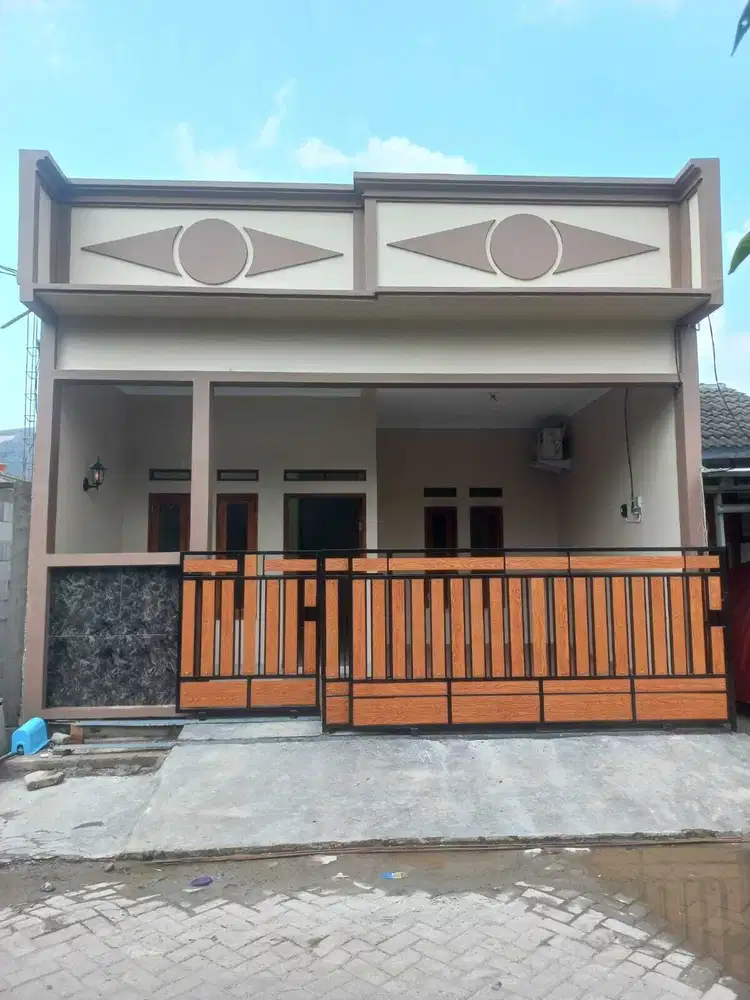 RUMAH BARU SIAP HUNI DEKAT BANDARA