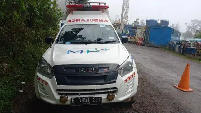 Ambulance Medika Plaza (MP 21)  ISUZU D-MAX 4 x4 WD
